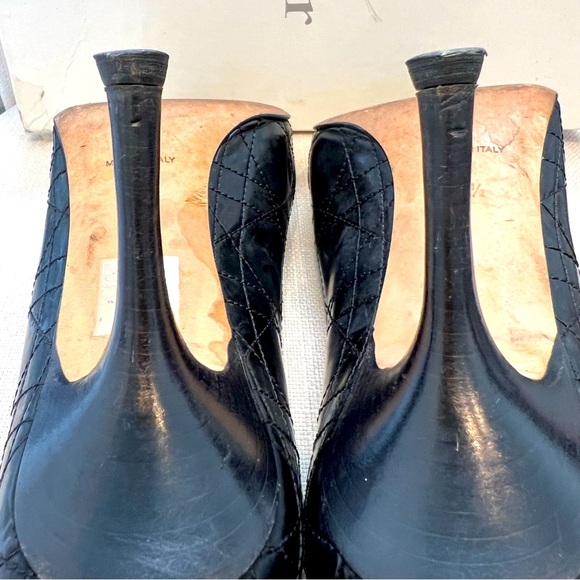 Christian DIOR Vintage Cannage High Heel Black Patent Leather Peep Toe Pumps 8.5 - Picture 13 of 17